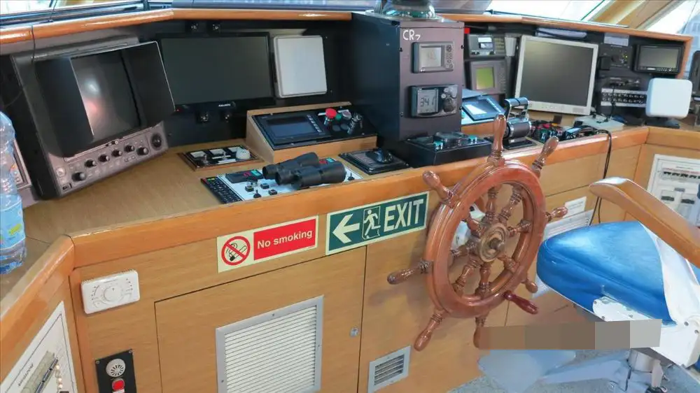 เรือสองลำ (Catamaran) สำหรับขาย