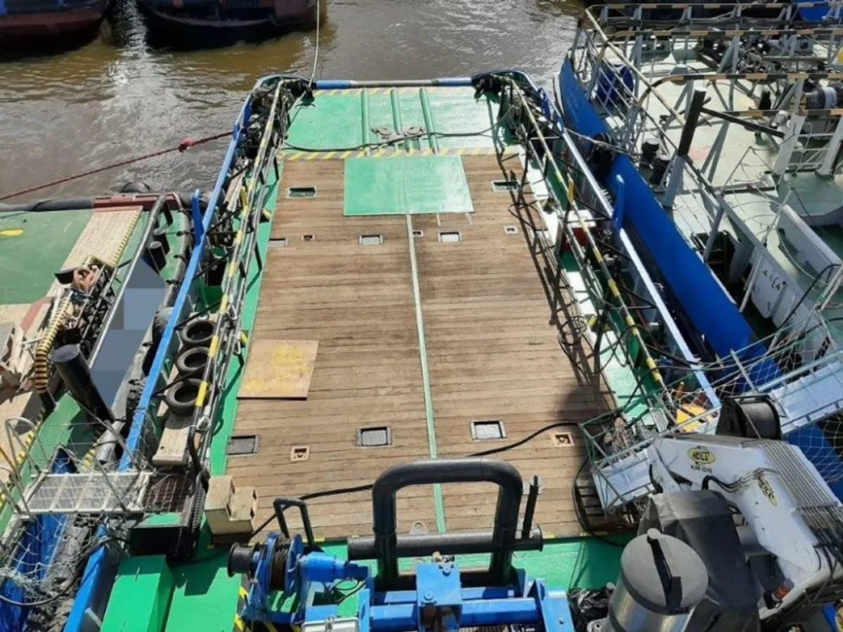เรือลากจูงและเรือขนส่งเสบียง (AHTS) สำหรับขาย