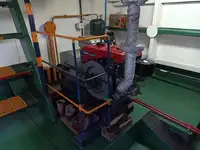 เรือขนส่งสัมภาระขึ้นฝั่งแบบมีถัง สำหรับขาย