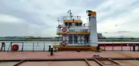 เรือขนส่งสัมภาระขึ้นฝั่งแบบมีถัง สำหรับขาย