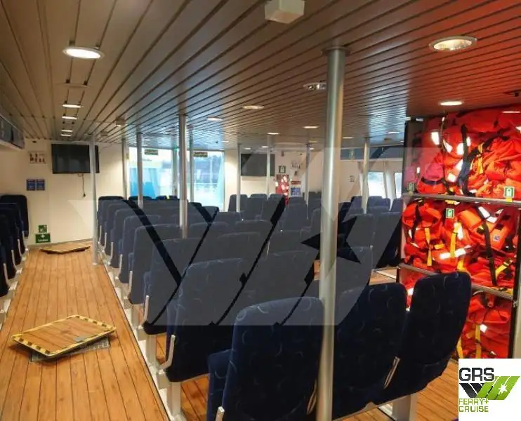 เรือสองลำ (Catamaran) สำหรับขาย