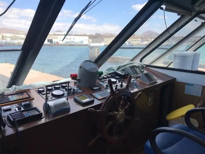เรือสองลำ (Catamaran) สำหรับขาย