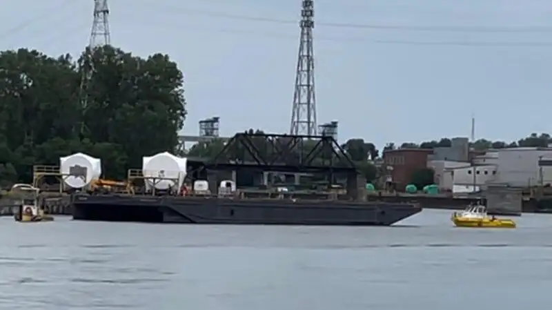 เรือบรรทุกสินค้า (Barge) สำหรับขาย