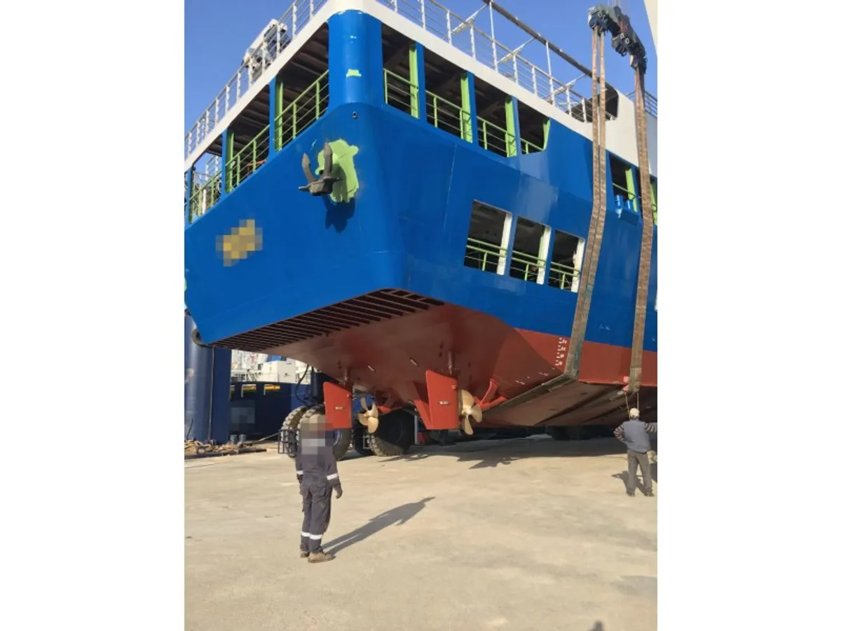 เรือบรรทุกสินค้าแบบ Ro-Ro สำหรับขาย