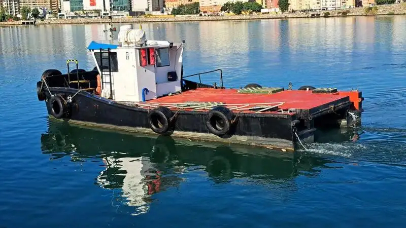 เรือทำงาน สำหรับขาย