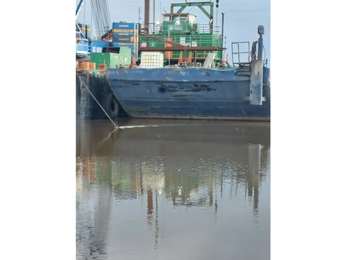 เรือบรรทุกสินค้า (Barge) สำหรับขาย