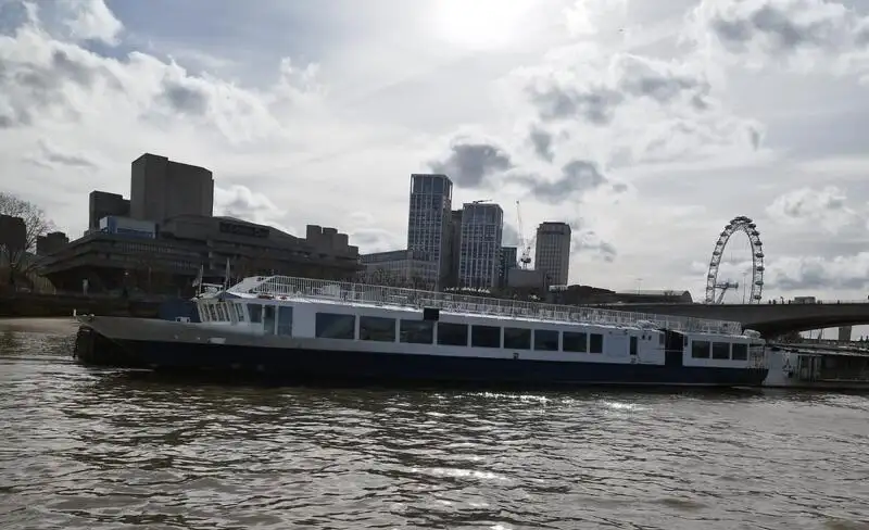เรือเฟอร์รี่สำราญ สำหรับขาย