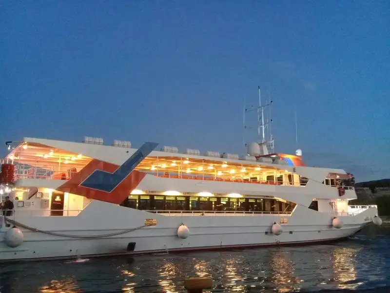 เรือสำราญ สำหรับขาย