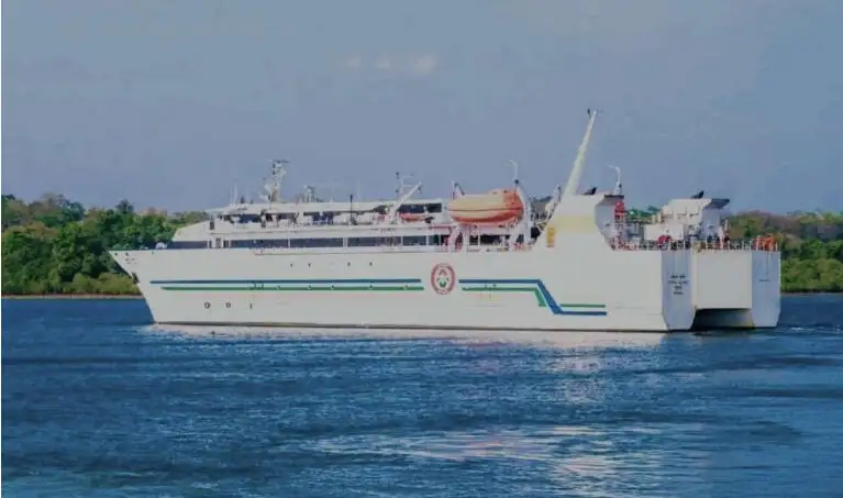 เรือบรรทุกสินค้าแบบ Ro-Ro สำหรับขาย