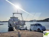 เรือขนส่งสัมภาระขึ้นฝั่งแบบมีถัง สำหรับขาย