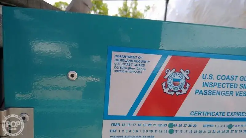 เรือบรรทุกตู้คอนเทนเนอร์ สำหรับขาย
