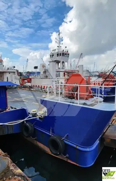 เรือขนส่งสัมภาระขึ้นฝั่งแบบมีถัง สำหรับขาย