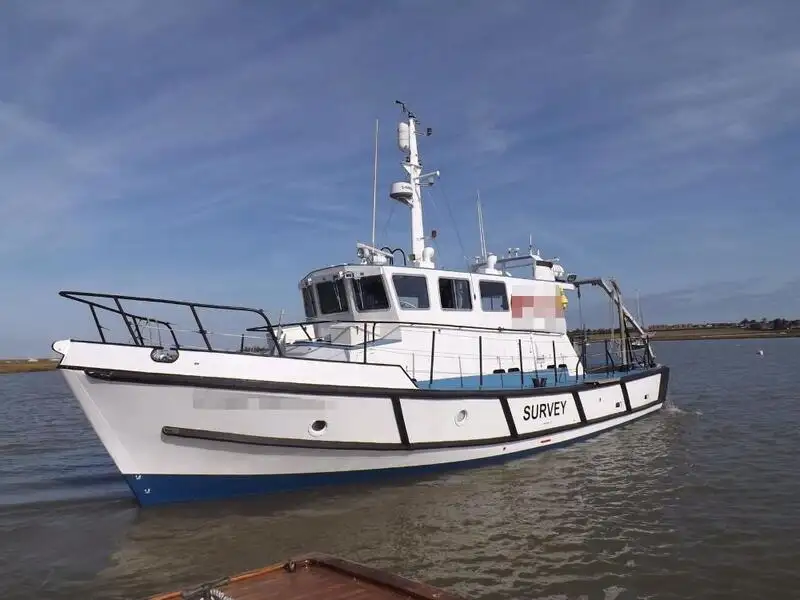 เรือบรรทุกตู้คอนเทนเนอร์ สำหรับขาย