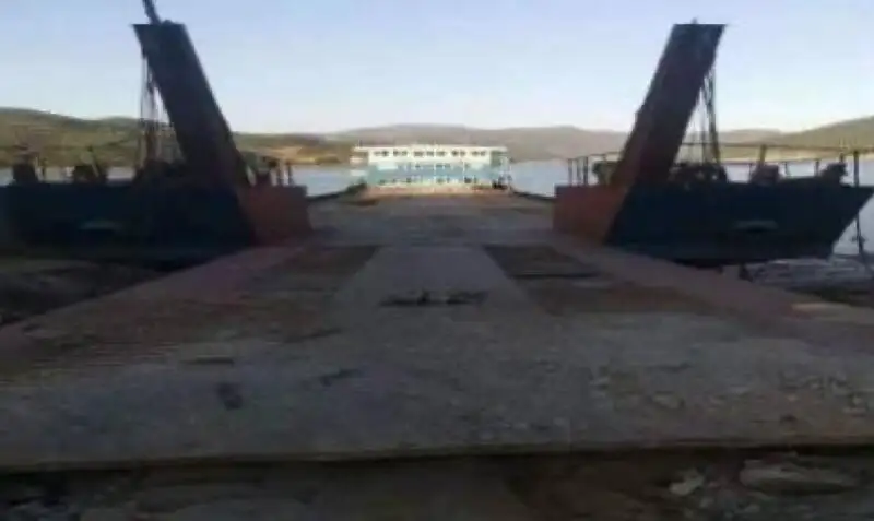 เรือบรรทุกสินค้า (Barge) สำหรับขาย