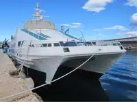 เรือสองลำ (Catamaran) สำหรับขาย