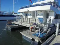 เรือสองลำ (Catamaran) สำหรับขาย