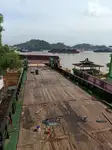 เรือขนส่งสัมภาระขึ้นฝั่งแบบมีถัง สำหรับขาย