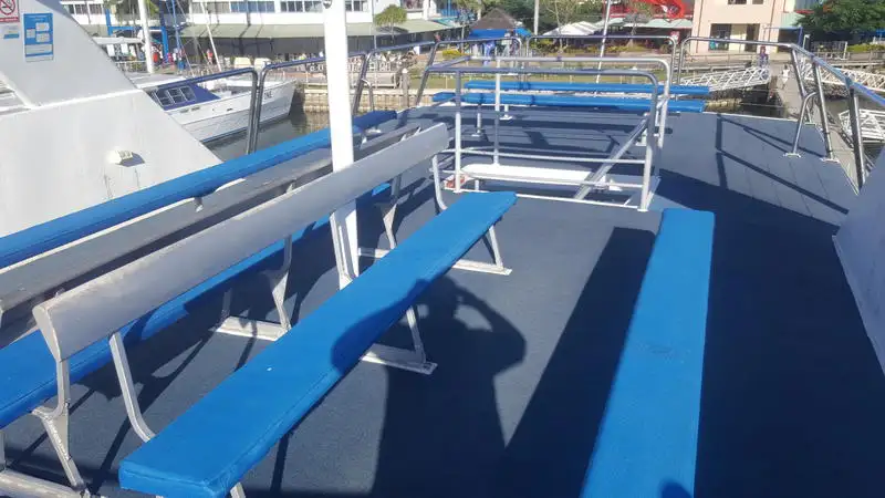 เรือสองลำ (Catamaran) สำหรับขาย