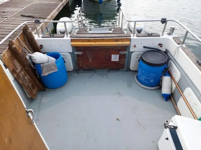 เรือสองลำ (Catamaran) สำหรับขาย
