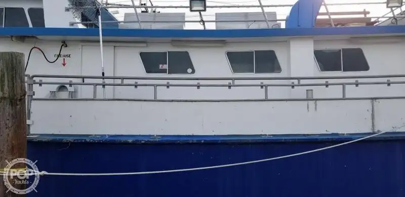 เรือสองลำ (Catamaran) สำหรับขาย