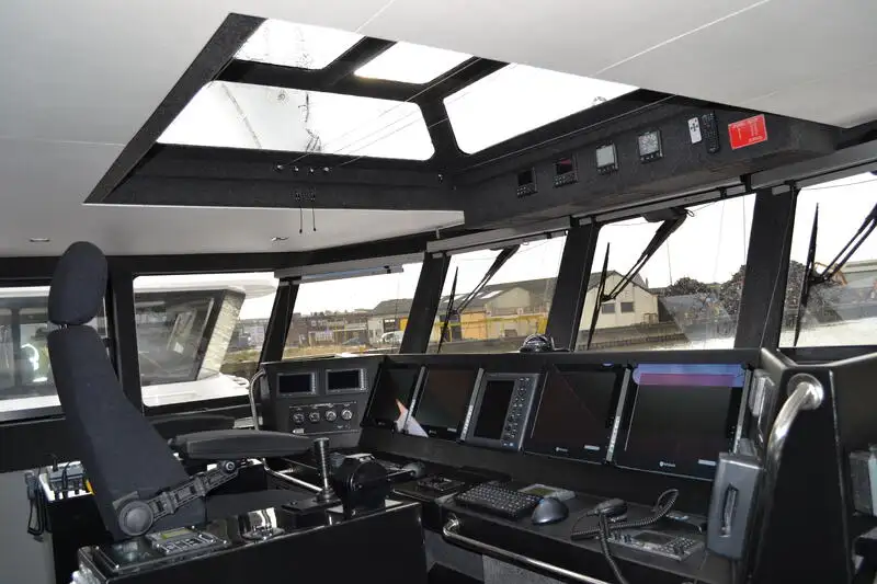 เรือสองลำ (Catamaran) สำหรับขาย