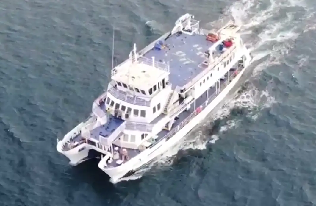 เรือสองลำ (Catamaran) สำหรับขาย
