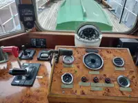 เรือนำร่อง สำหรับขาย
