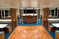 เรือสองลำ (Catamaran) สำหรับขาย