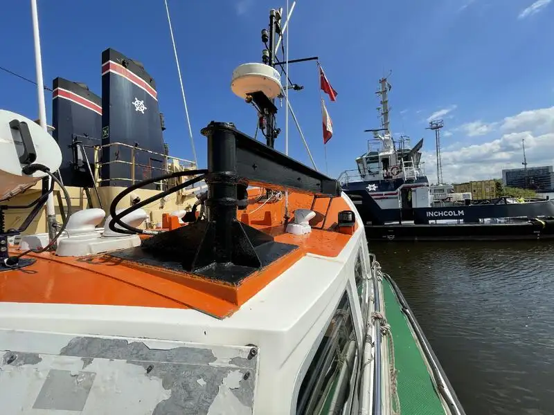 เรือนำร่อง สำหรับขาย