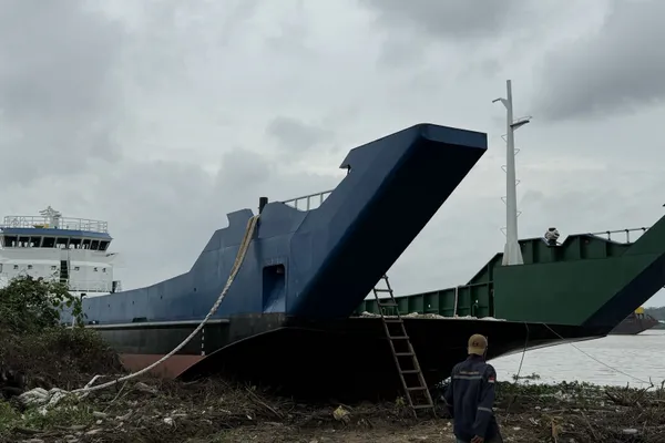 Barge for sale