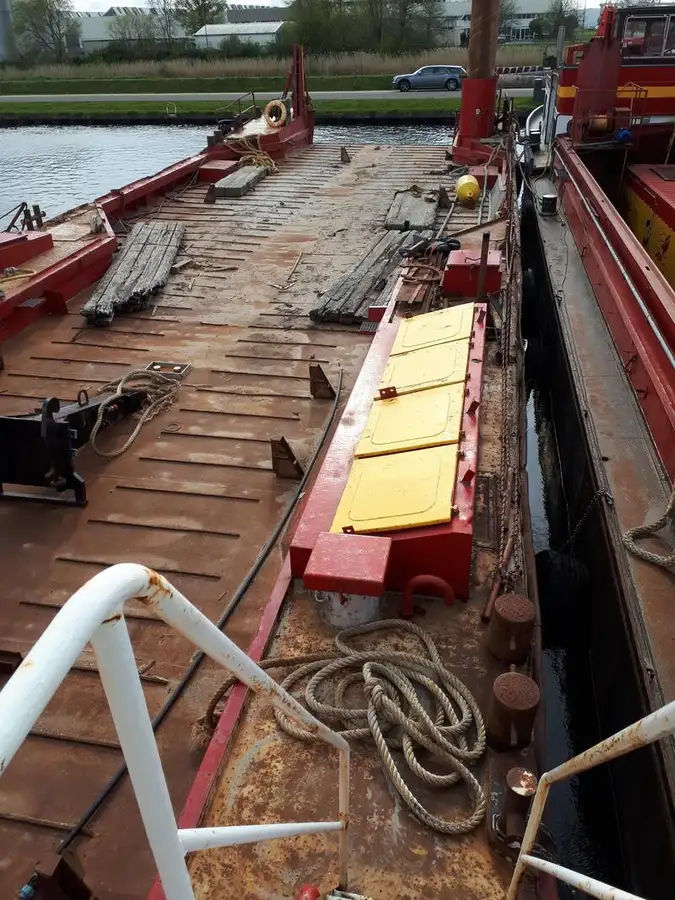 เรือขุด สำหรับขาย