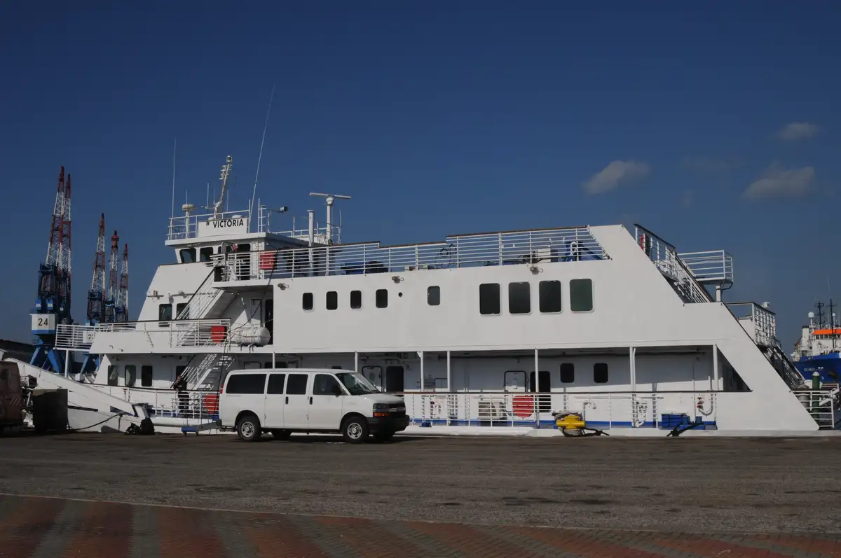 เรือสองลำ (Catamaran) สำหรับขาย
