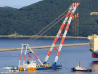 เรือติดตั้งเครน สำหรับขาย
