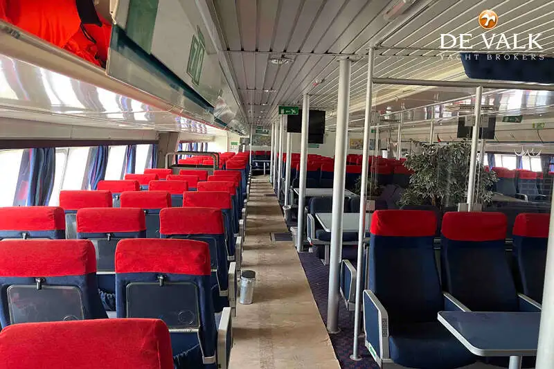 เรือสองลำ (Catamaran) สำหรับขาย