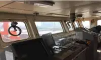 เรือขนส่งสัมภาระขึ้นฝั่งแบบมีถัง สำหรับขาย