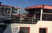 เรือบรรทุกตู้คอนเทนเนอร์ สำหรับขาย