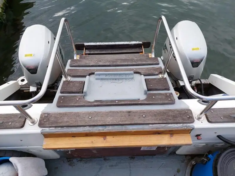 เรือสองลำ (Catamaran) สำหรับขาย