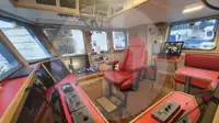 เรือบรรทุกปลาเป็น สำหรับขาย