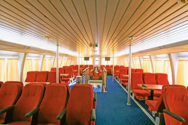 เรือสองลำ (Catamaran) สำหรับขาย