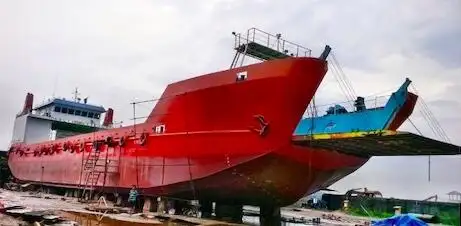 เรือขนส่งสัมภาระขึ้นฝั่งแบบมีถัง สำหรับขาย