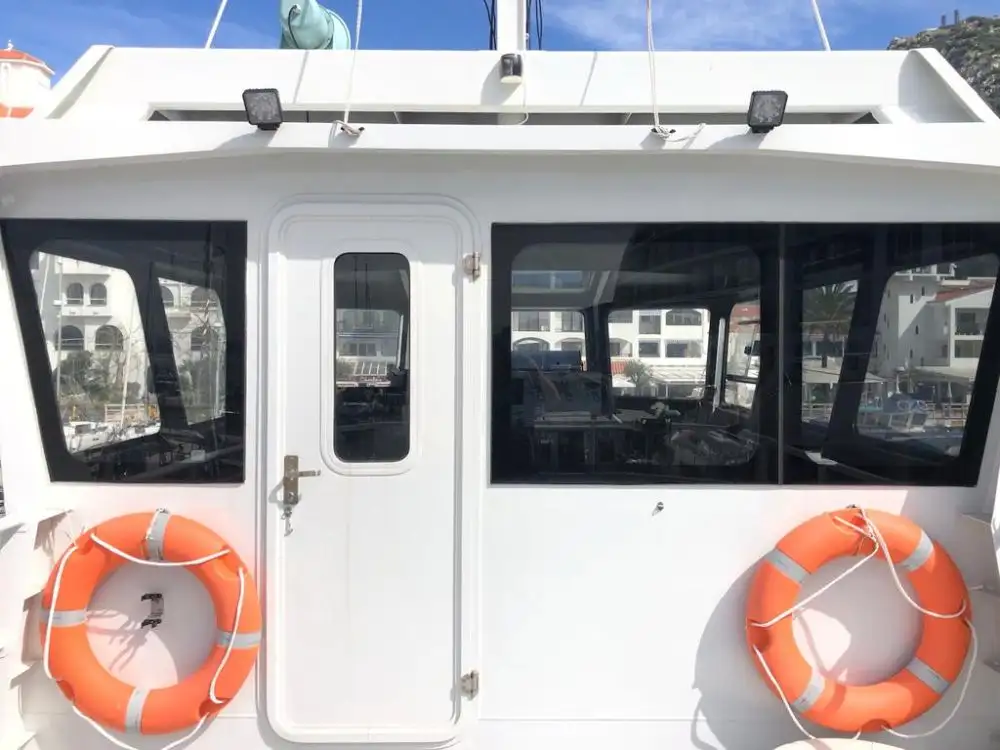 เรือสองลำ (Catamaran) สำหรับขาย