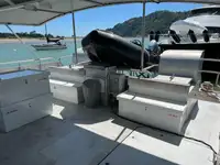 เรือสองลำ (Catamaran) สำหรับขาย