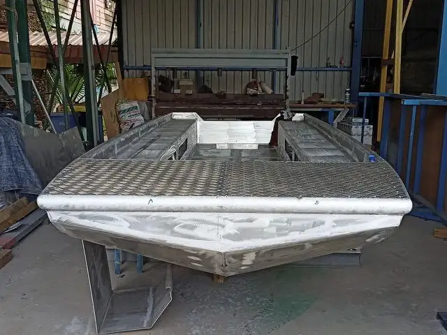 เรือทำงาน สำหรับขาย