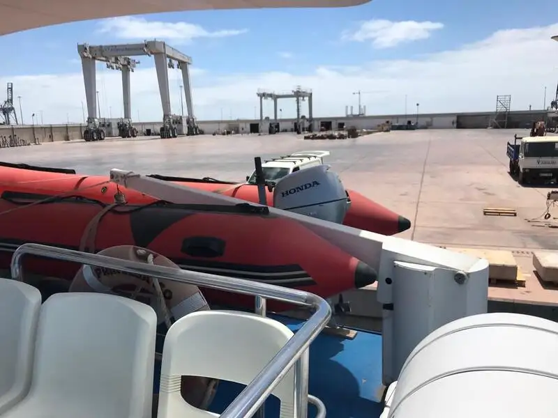 เรือสองลำ (Catamaran) สำหรับขาย