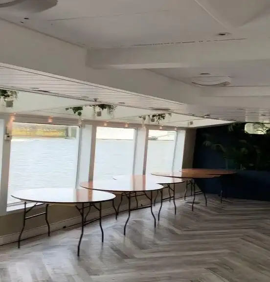 เรือเฟอร์รี่สำราญ สำหรับขาย