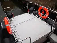 เรือบรรทุกตู้คอนเทนเนอร์ สำหรับขาย