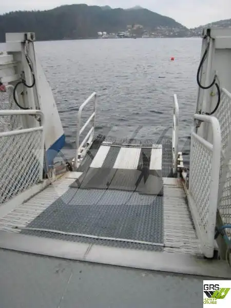 เรือสองลำ (Catamaran) สำหรับขาย