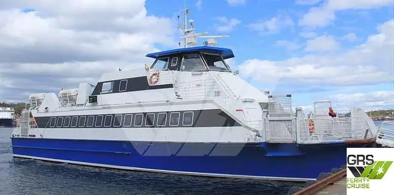 เรือสองลำ (Catamaran) สำหรับขาย