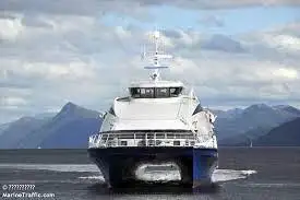 เรือสองลำ (Catamaran) สำหรับขาย
