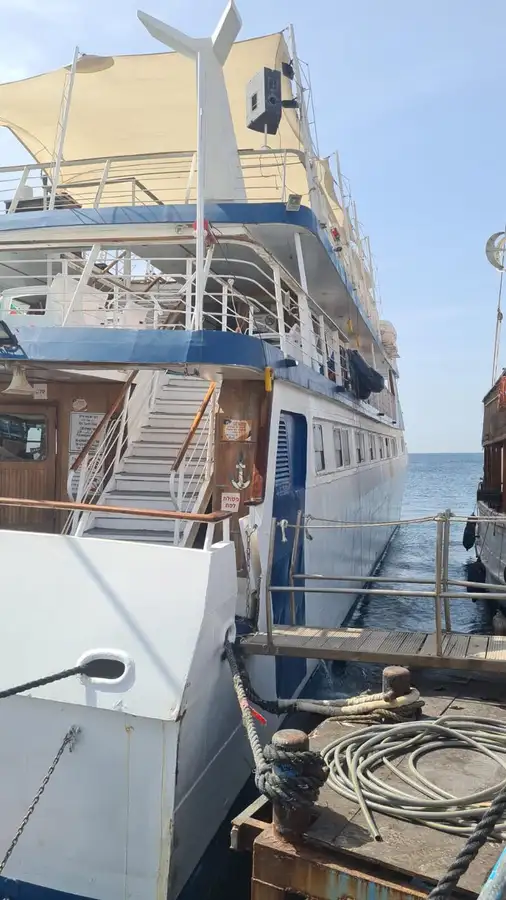 เรือสองลำ (Catamaran) สำหรับขาย